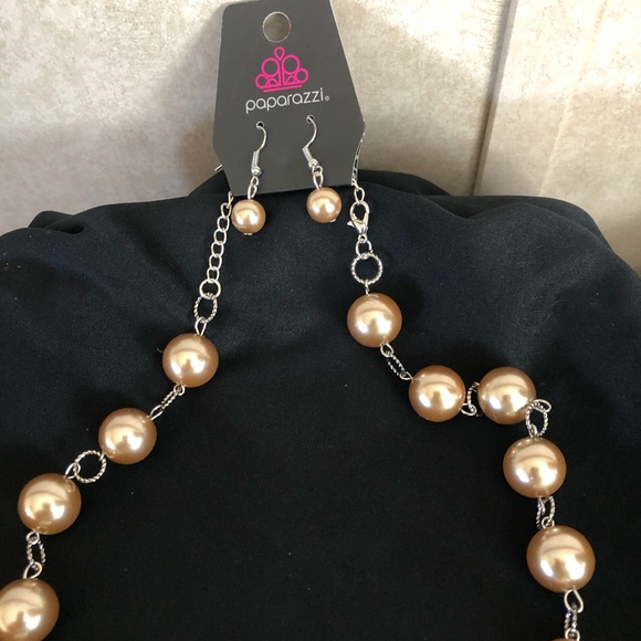 3 FOR $15🔥Necklace With Matching Earrings - Picture 2 of 3